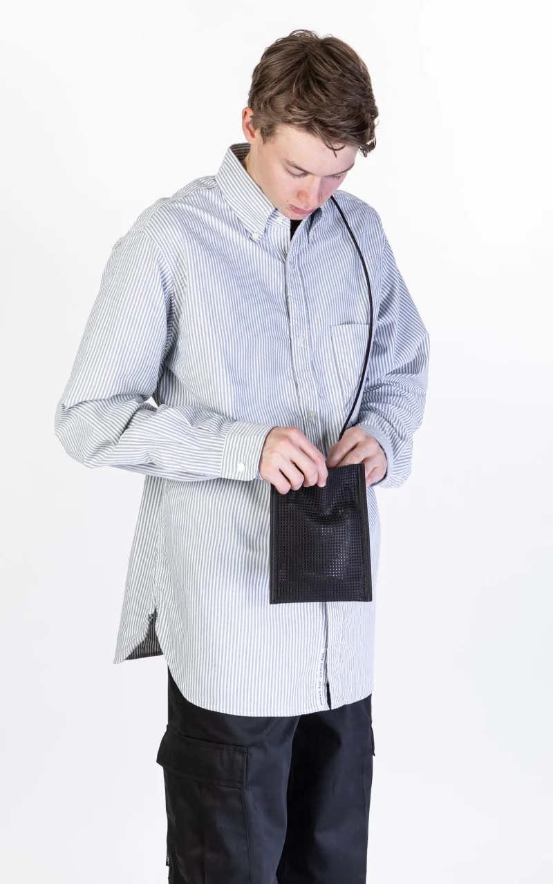 Amiacalva A125 Mesh Leather Pochette Black - Image 3