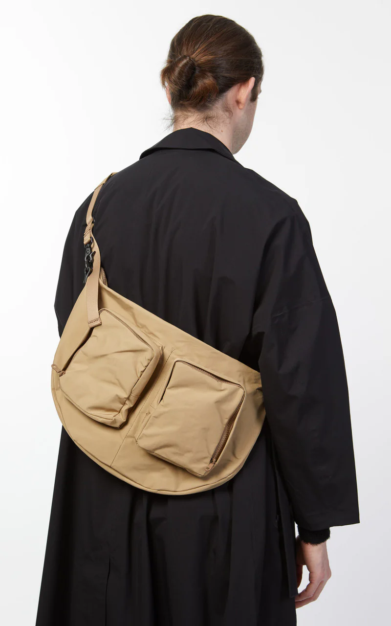Amiacalva F009 AAF Body Bag Beige - Image 4