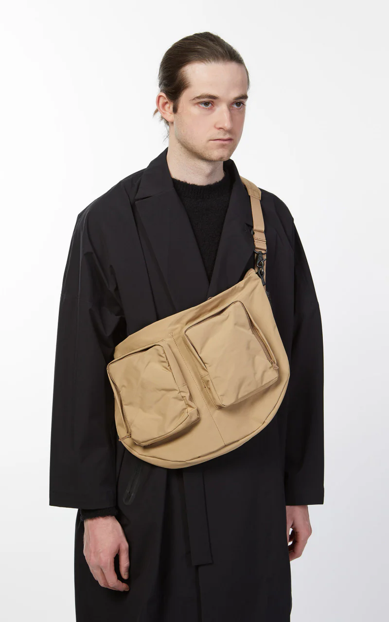 Amiacalva F009 AAF Body Bag Beige - Image 5
