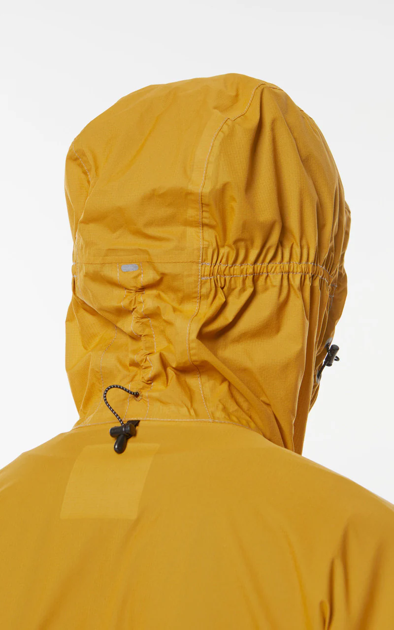 and wander 3L UL Rain Jacket Yellow - Image 10