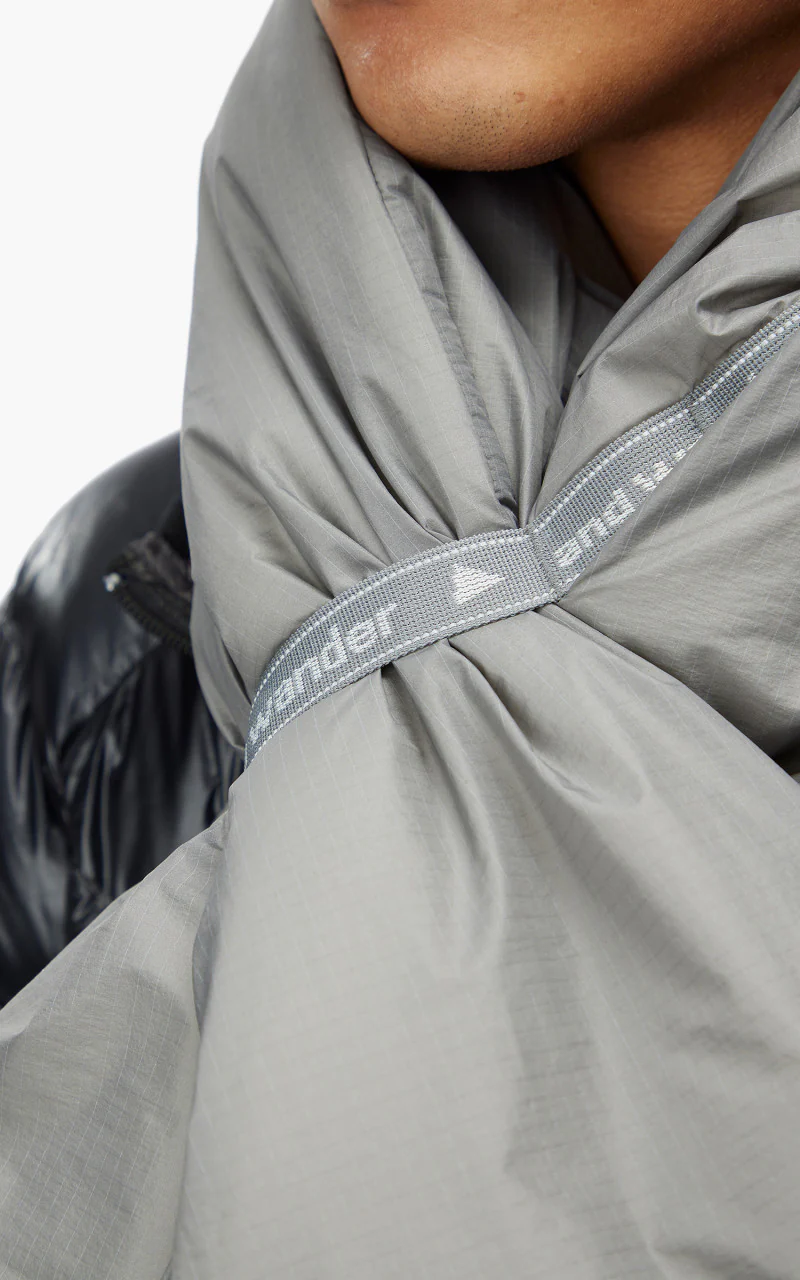 and wander Primaloft Rip Muffler Grey - Image 6