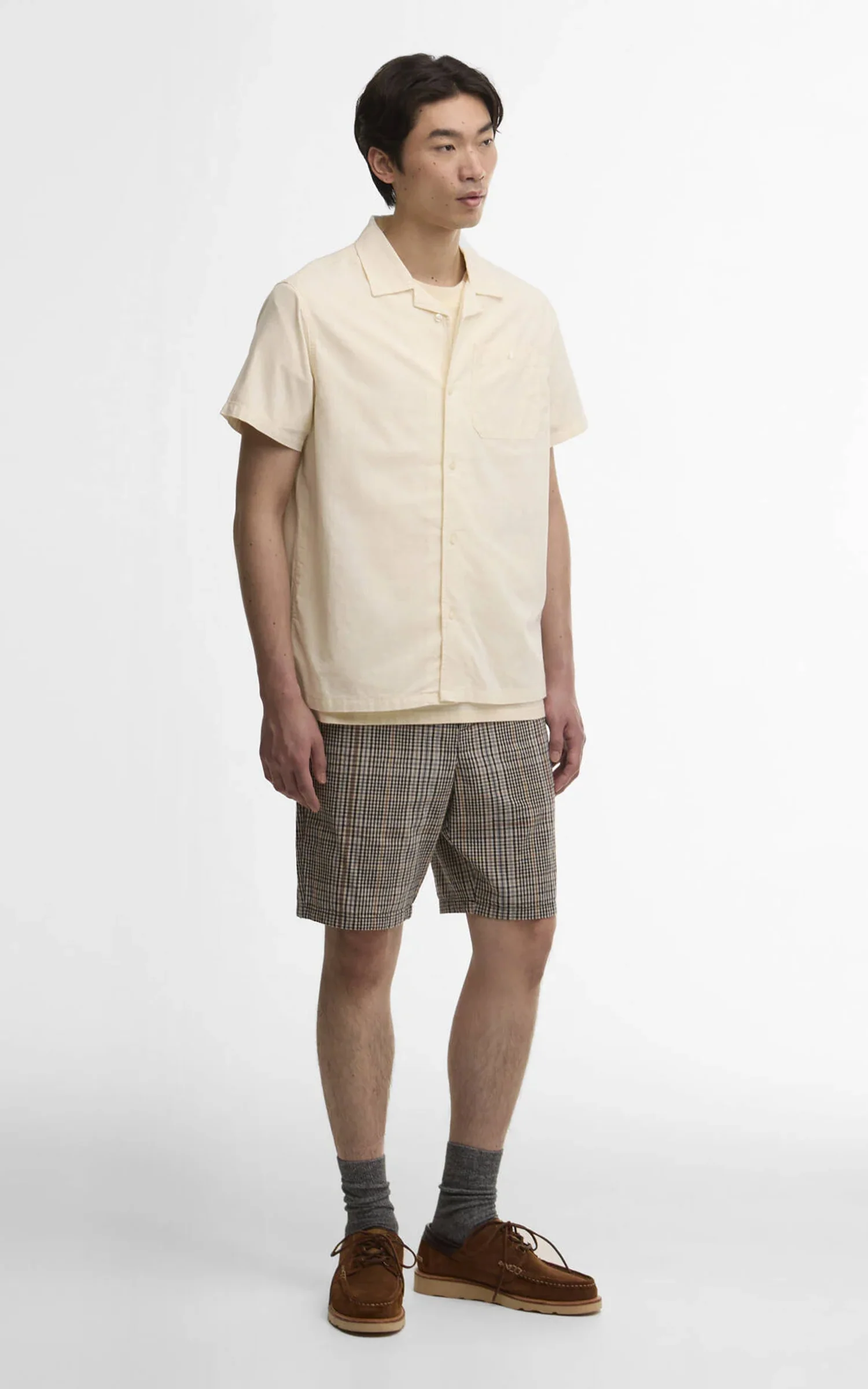 Barbour Parkvale Slub Relaxed Short-Sleeved Shirt Neutral - Image 3