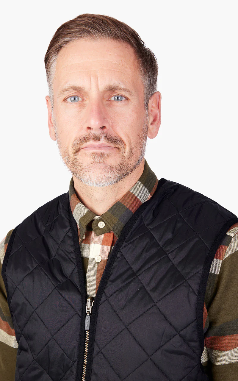 Barbour Quilted Zip Liner Black - Image 5
