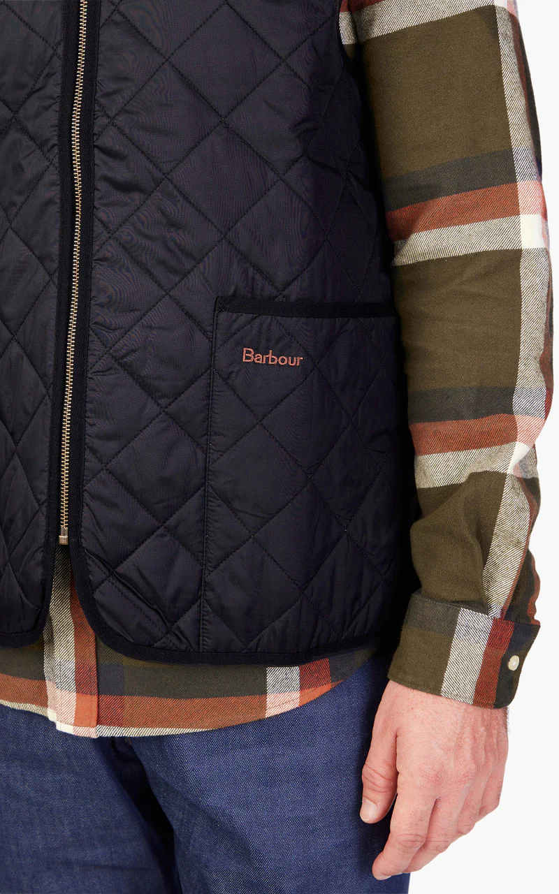 Barbour Quilted Zip Liner Black - Image 6