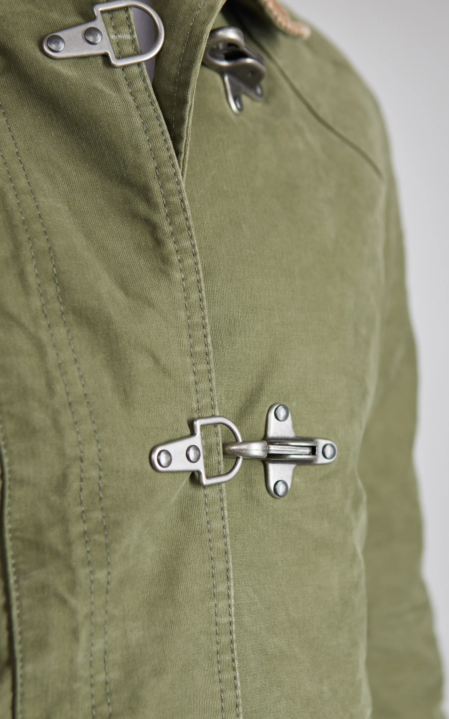 Chesapeake's Jungle Cloth Bedford Fireman Jacket Military Green - Image 5