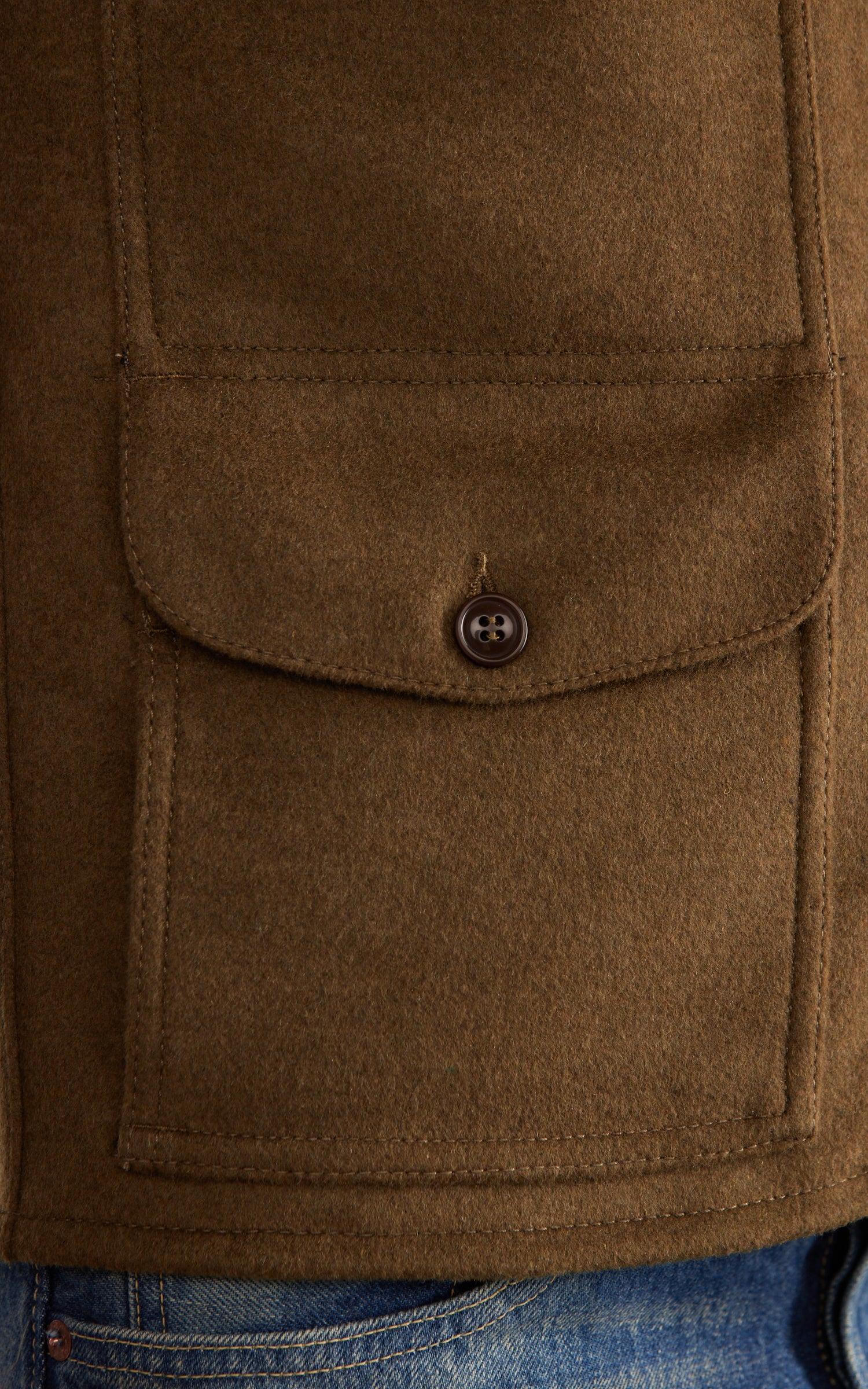 Chesapeake's Oregon Heavyweight Wool Vest Olive Green - Image 5