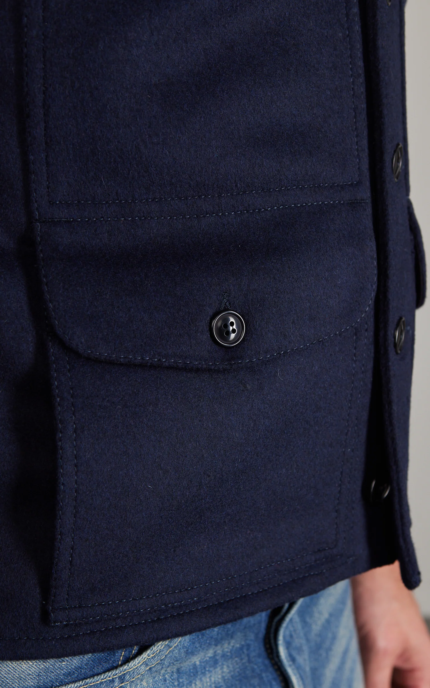 Chesapeake's Oregon Heavyweight Wool Vest Navy Blue - Image 5