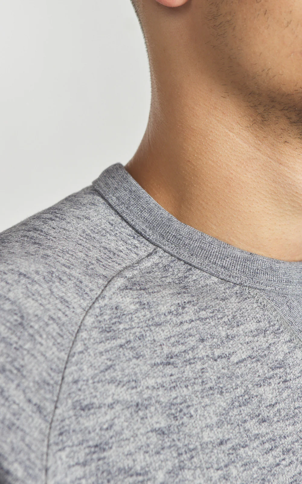 Chesapeake's Spokane Double V Sweatshirt Grey Melange - Image 4