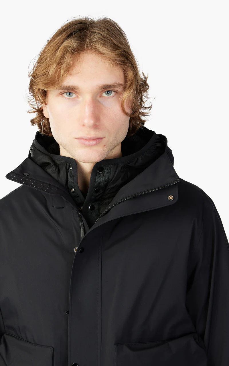 C.P. Company Metropolis Series Gore-Tex 3L Infinium Hooded Parka Black - Image 6