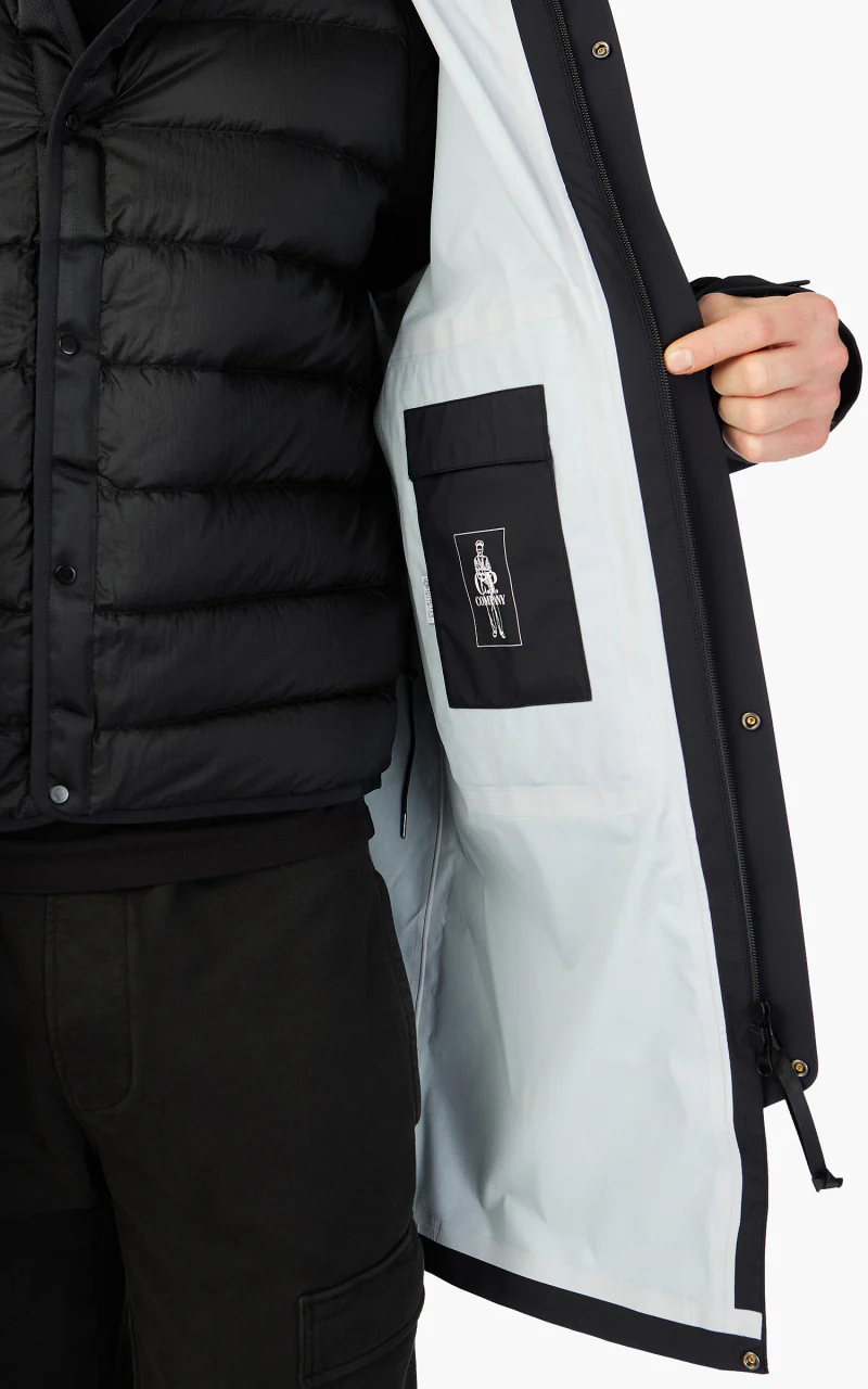 C.P. Company Metropolis Series Gore-Tex 3L Infinium Hooded Parka Black - Image 7