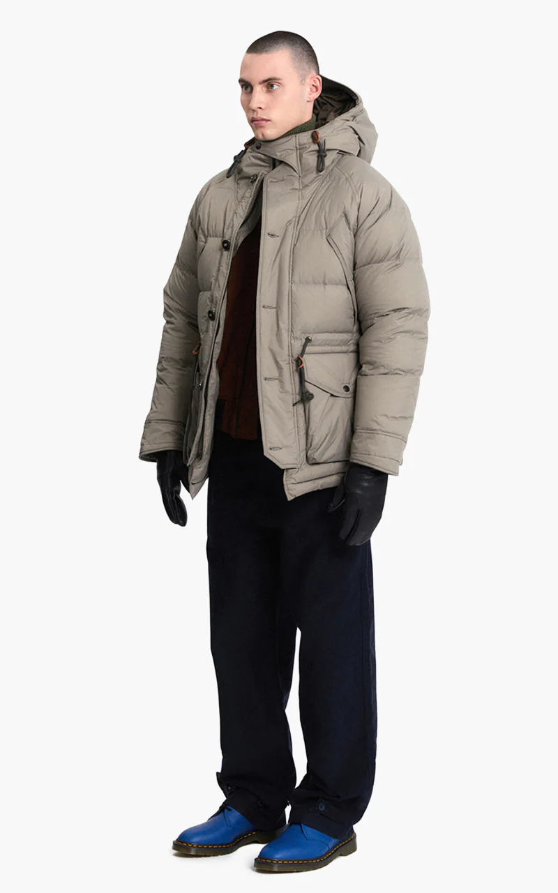 Eastlogue Utility Shield Parka Sand Beige - Image 3