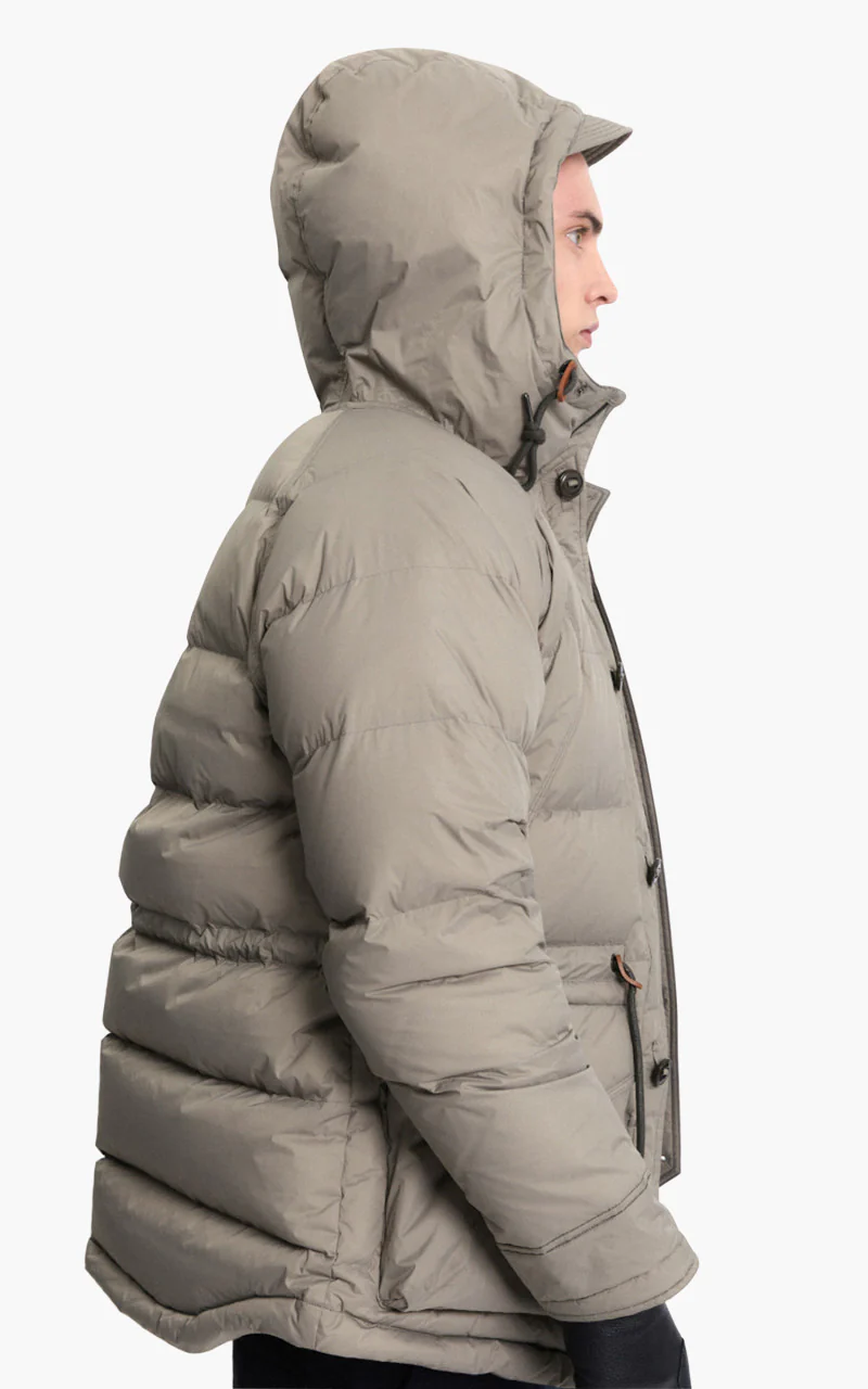 Eastlogue Utility Shield Parka Sand Beige - Image 5