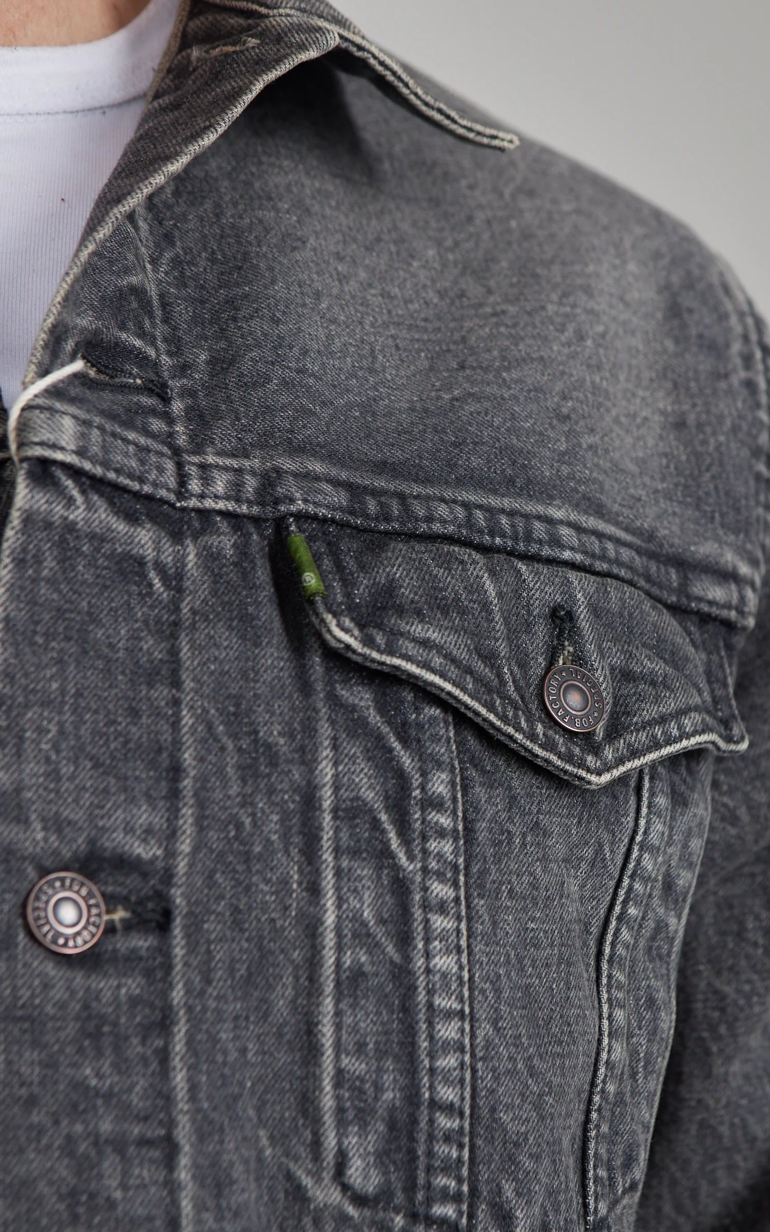 FOB Factory F2444 Type 3 Selvedge Denim Jacket Used Wash Black - Image 5