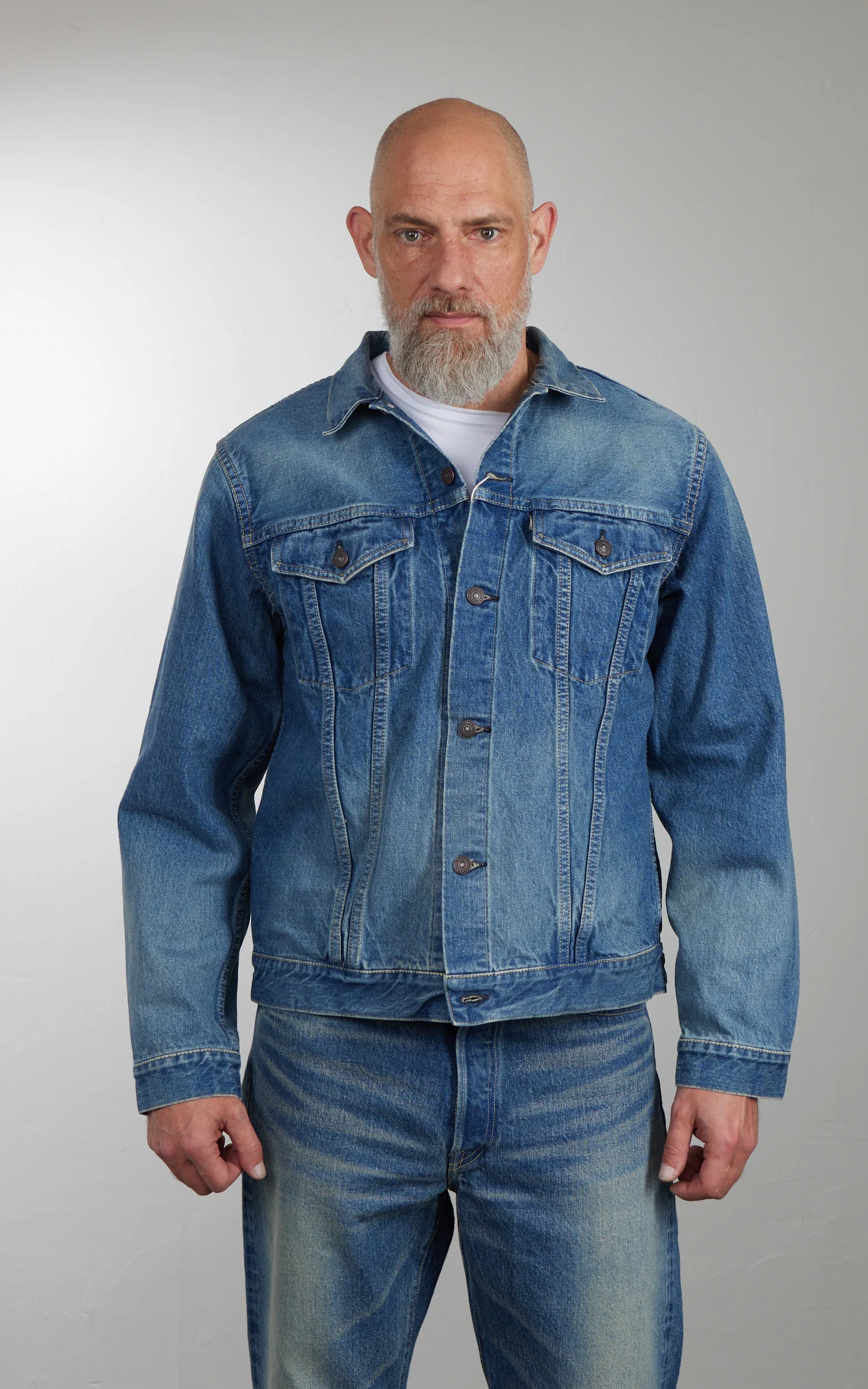 FOB Factory F2444 Type 3 Selvedge Denim Jacket Used Wash Indigo - Image 2