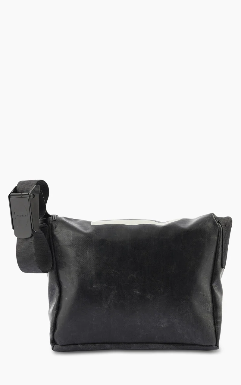 Freitag F11 Lassie Messenger Bag Classic S Black 14-2 - Image 2
