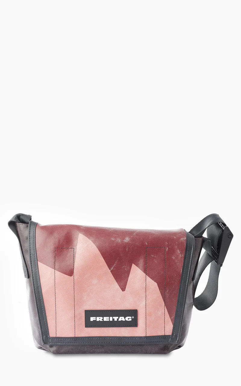 Freitag F11 Lassie Messenger Bag Classic S Red 15-5