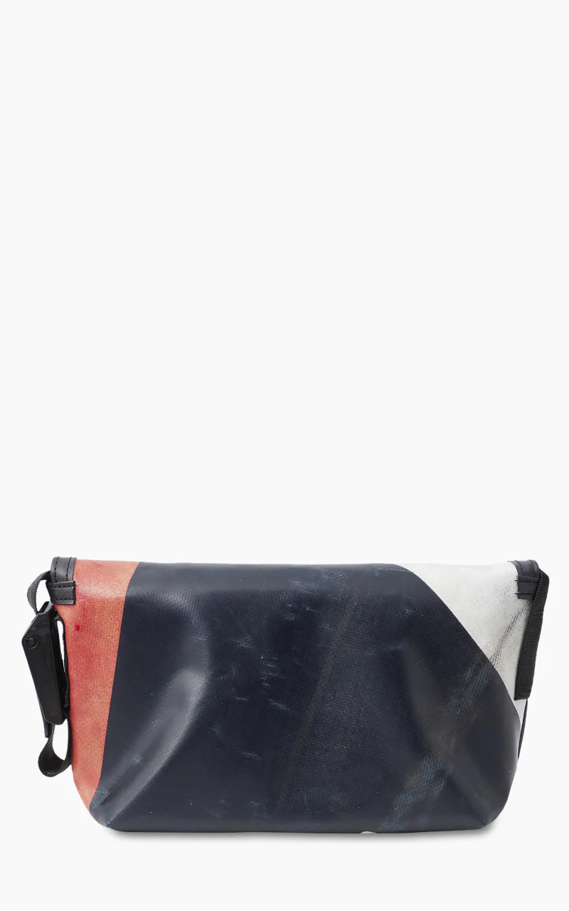 Freitag F41 Hawaii Five-O Messenger Bag XS Black 20-2 - Image 2