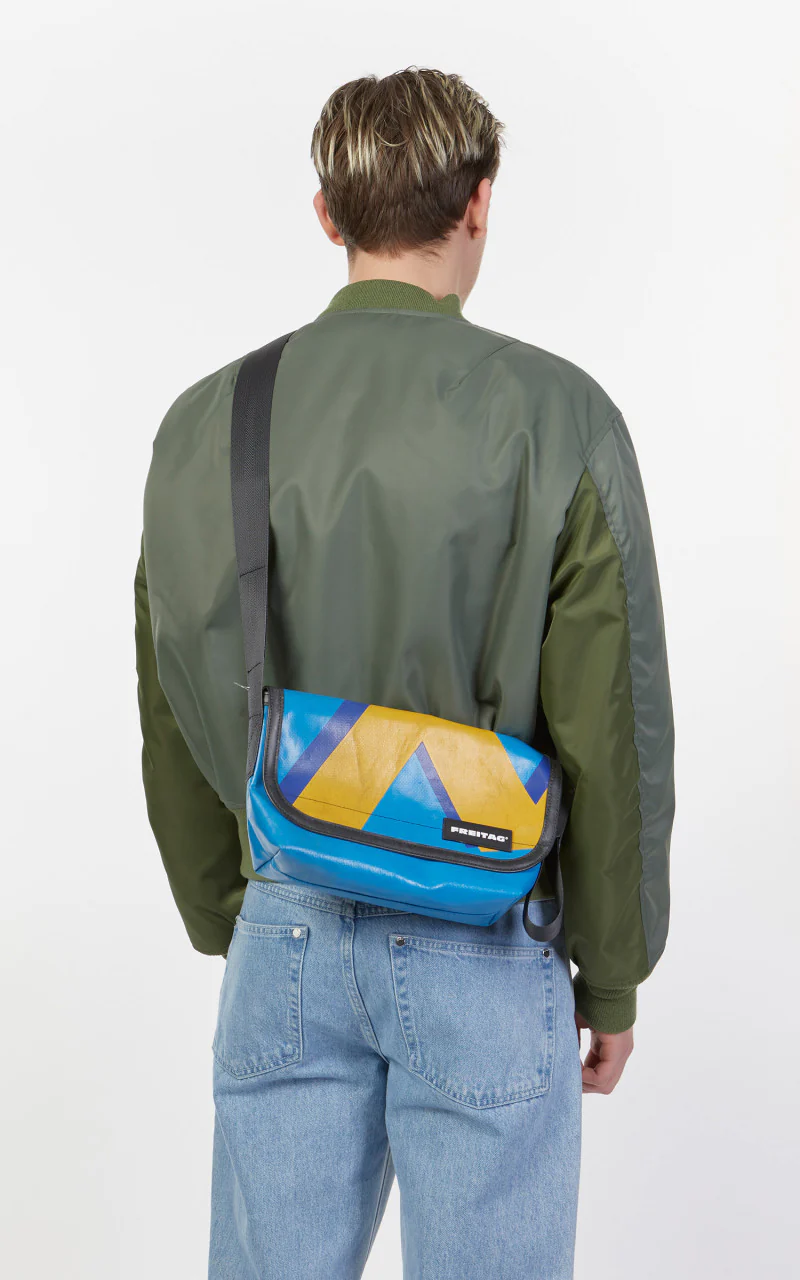 Freitag F41 Hawaii Five-O Messenger Bag XS Red 12-12 - Image 3