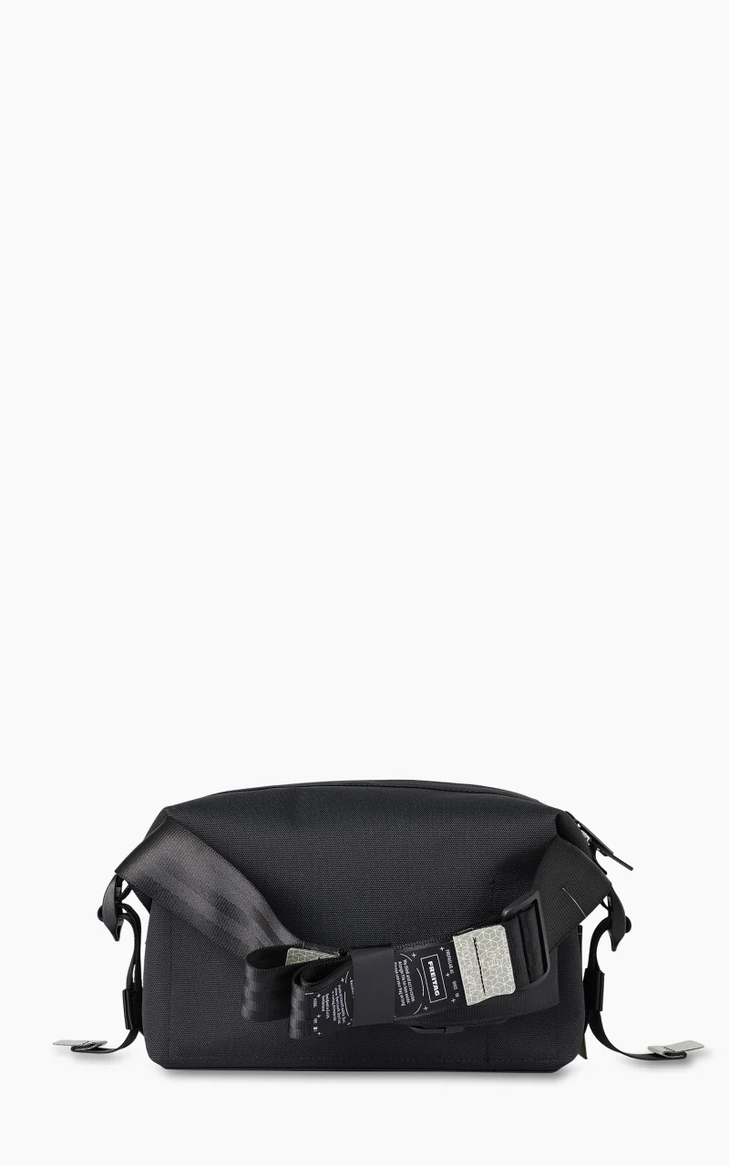 Freitag F670 Warren Crossbody Medium Black 17-1 - Image 2