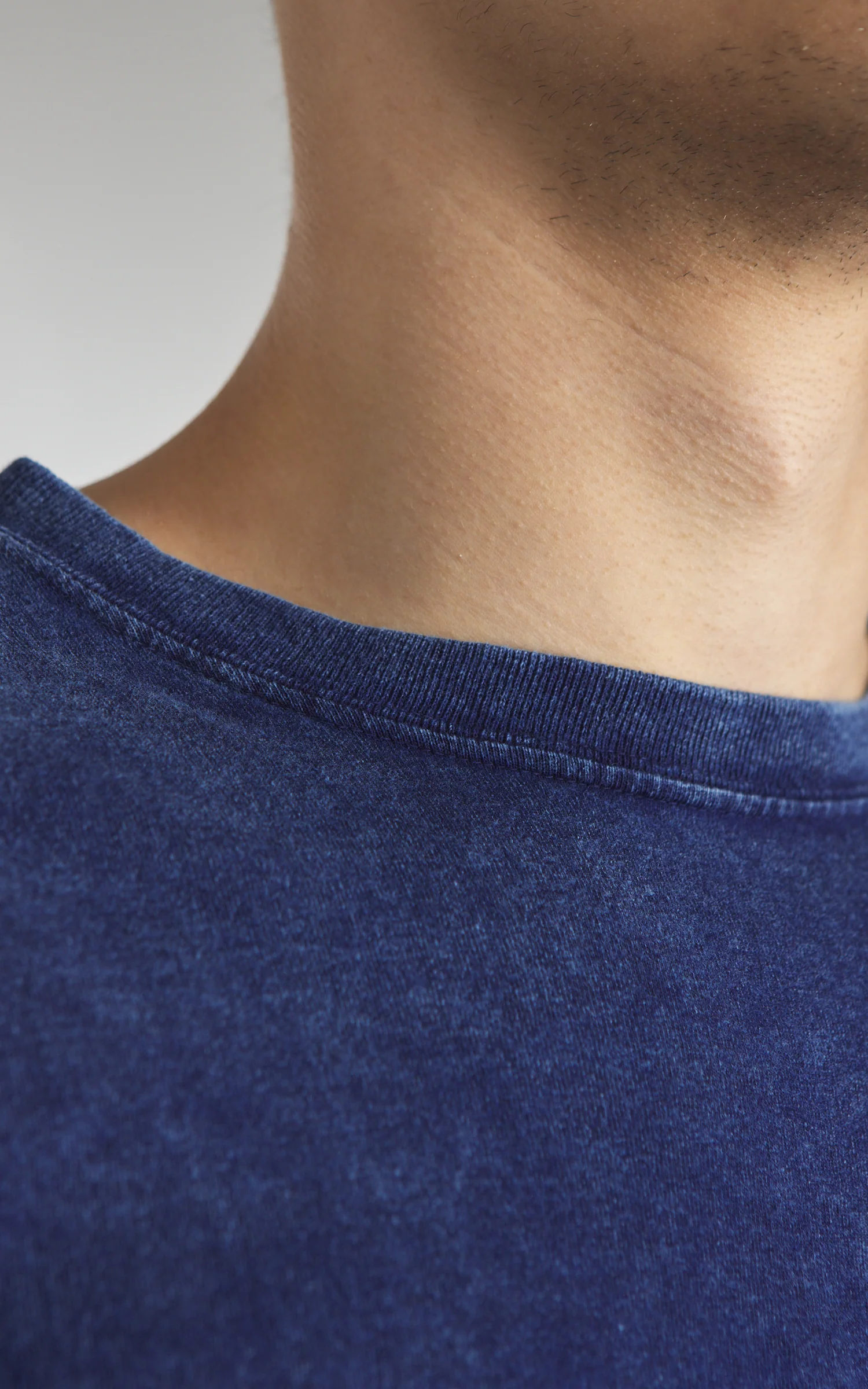 Good On L/S Crew T-Shirt Indigo Shave - Image 5