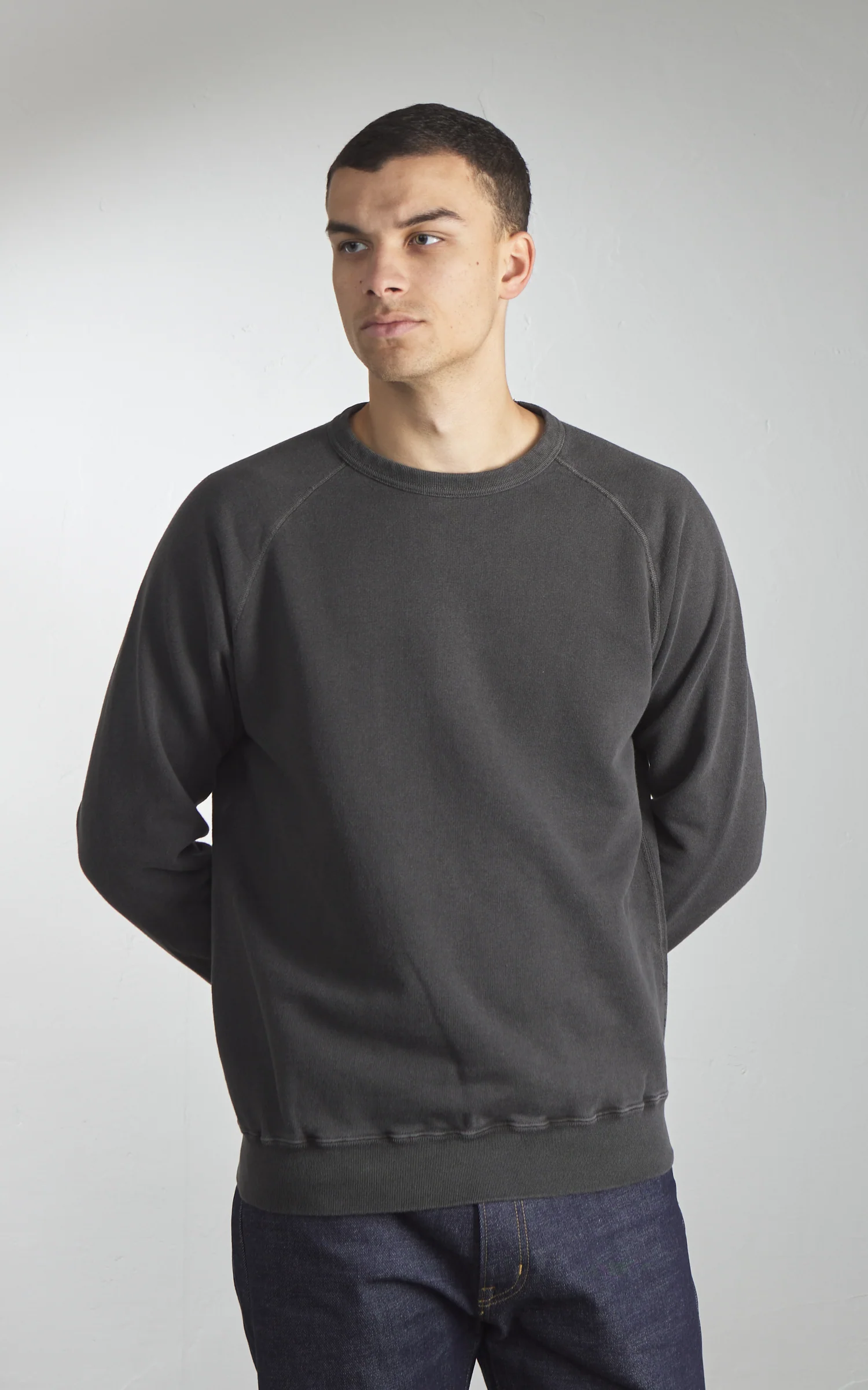 Good On Raglan Crew Sweatshirt P-Black - Image 4