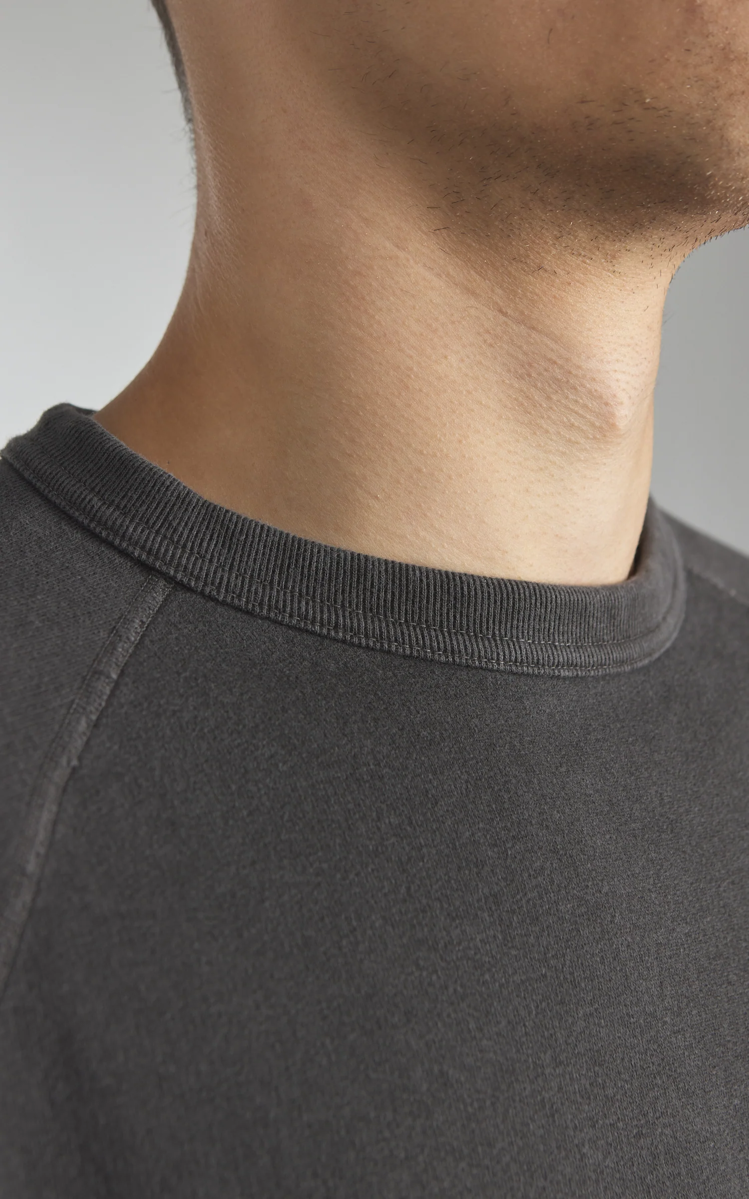 Good On Raglan Crew Sweatshirt P-Black - Image 5
