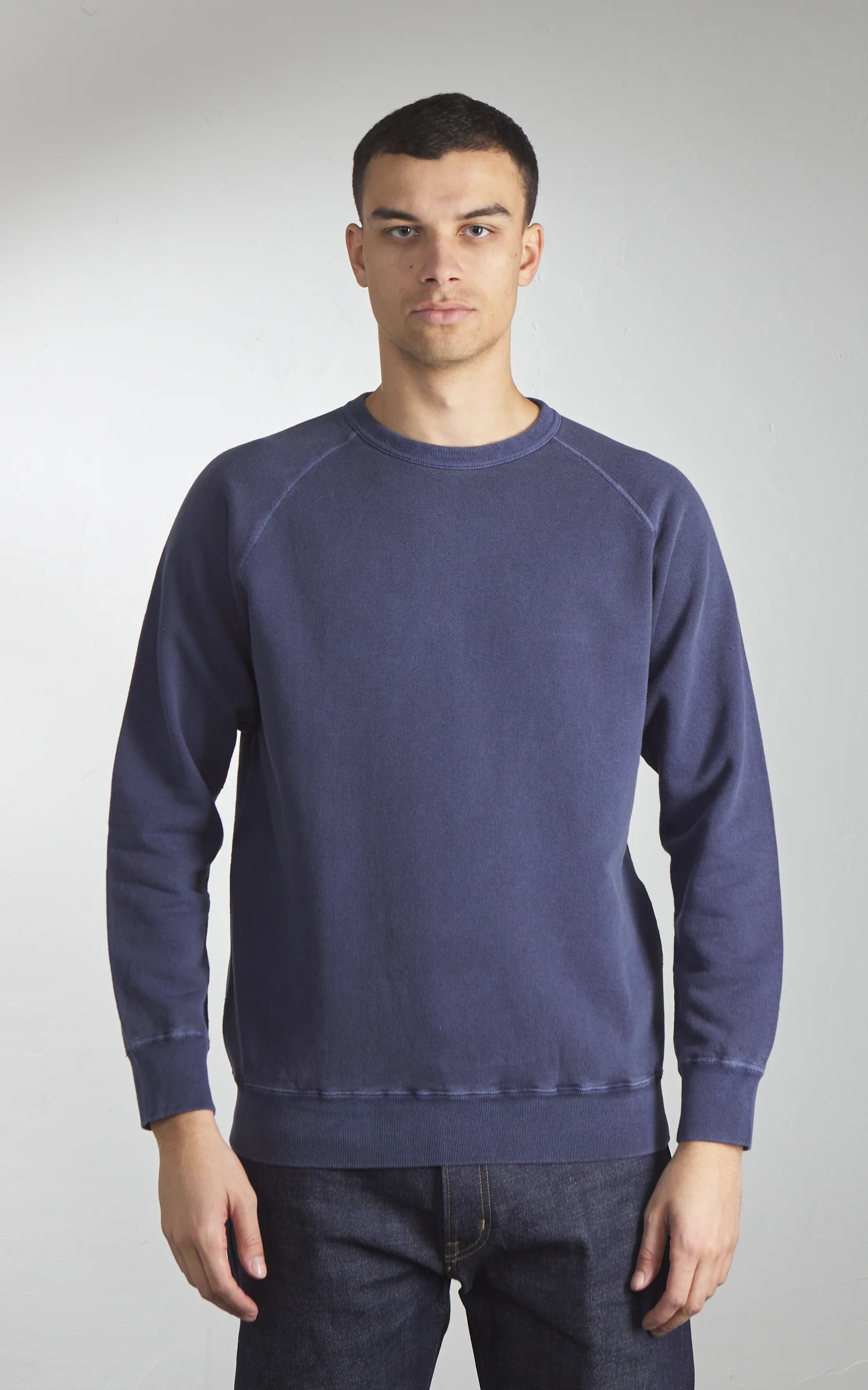 Good On Raglan Crew Sweatshirt P-Navy - Image 2