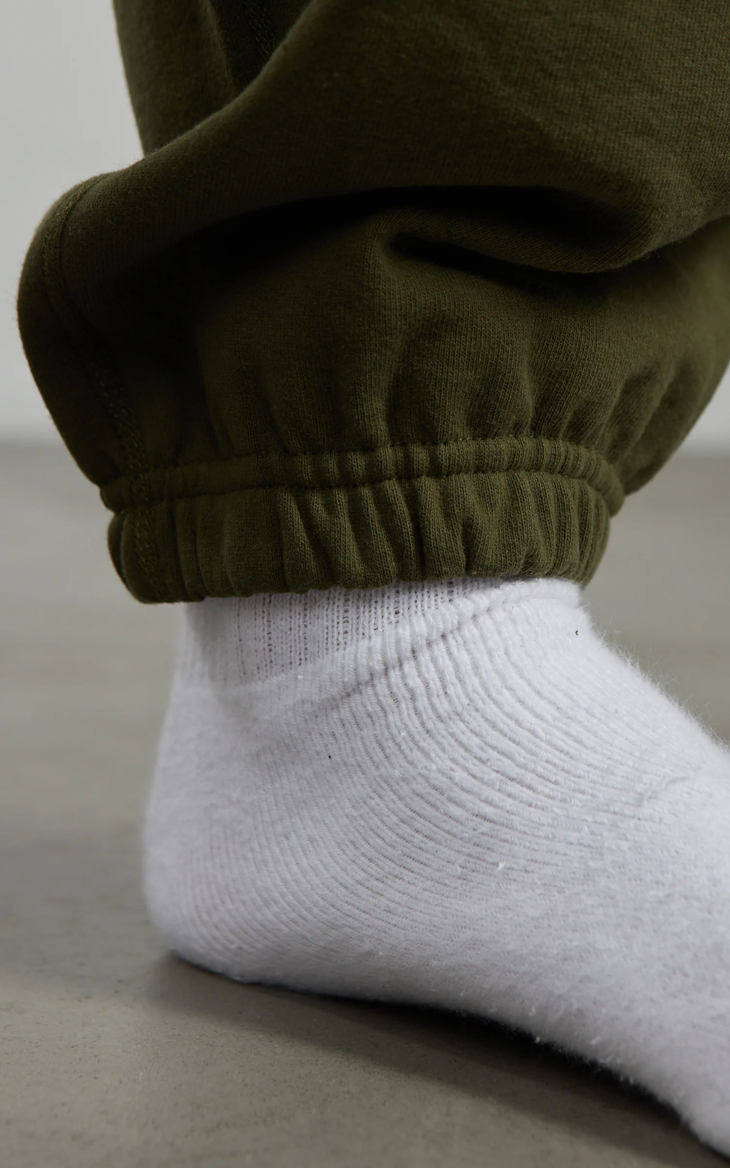 House Of Blanks Heavyweight Sweatpant Olive Drab - Image 7