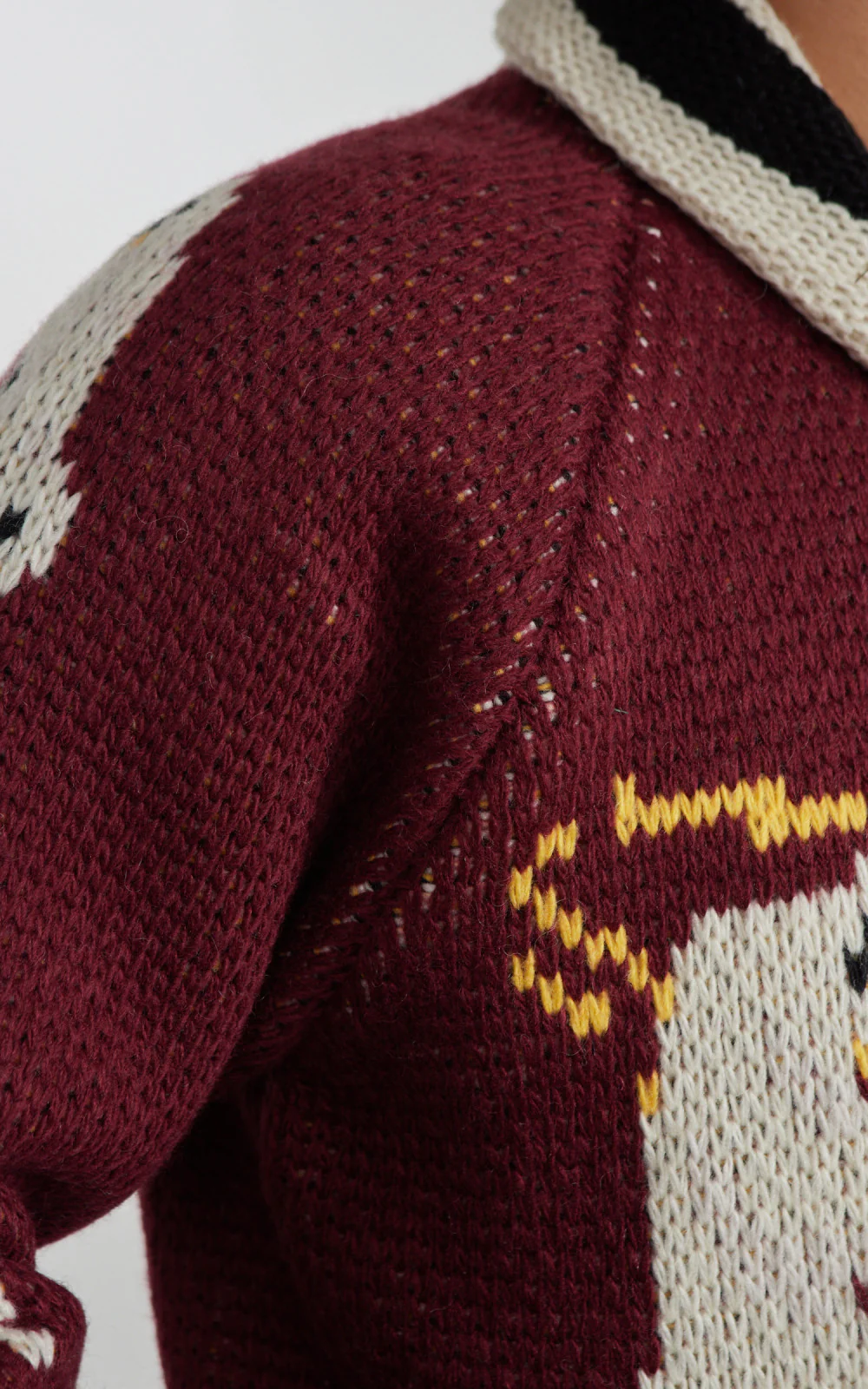 Houston Souvenir (Bear) Cowichan Sweater Marron - Image 6