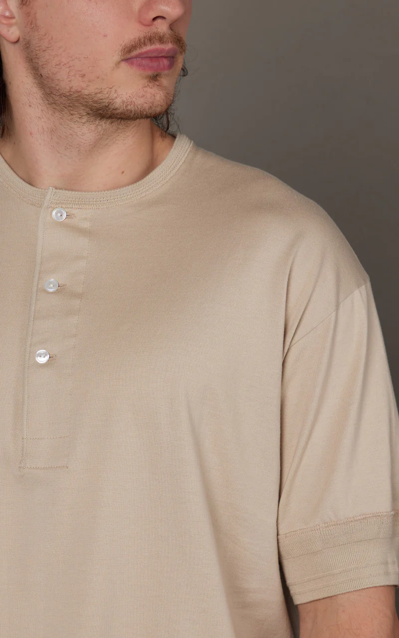 Kaptain Sunshine Suvin Supima Tube Henleyneck Tee Light Beige - Image 4