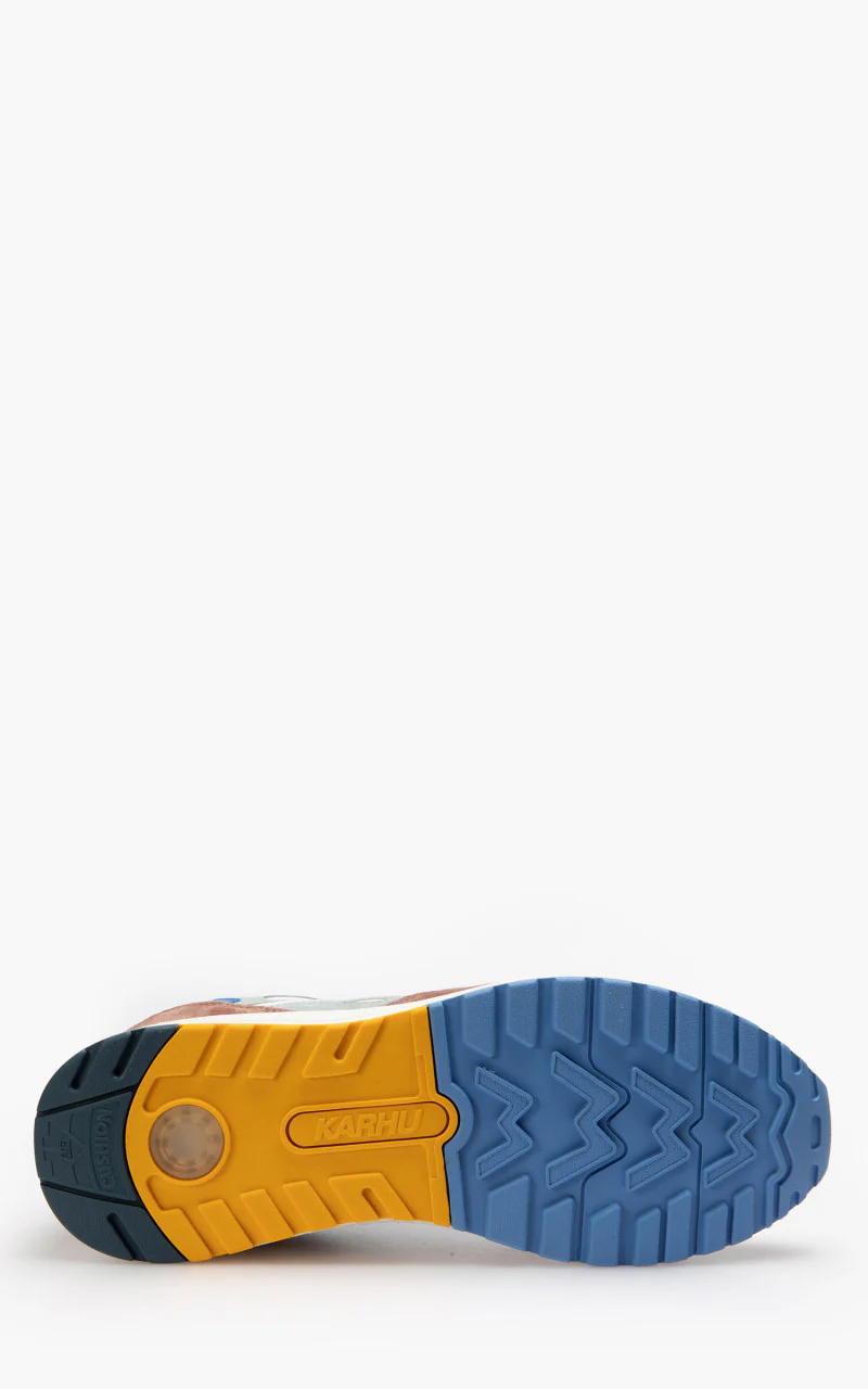 Karhu Legacy 96 Beaver Fur/Pigeon Blue - Image 3