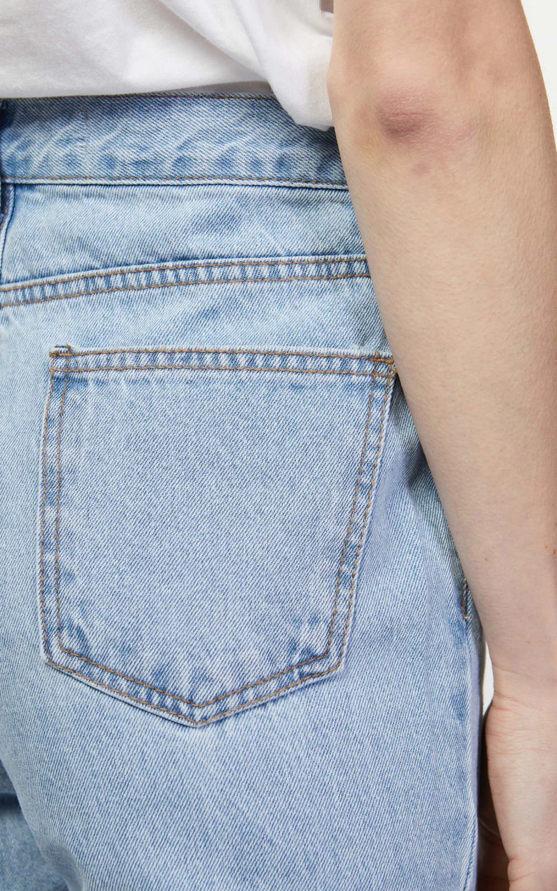 KIMHEKIM Label Boy Friend Denim Sky Blue - Image 7