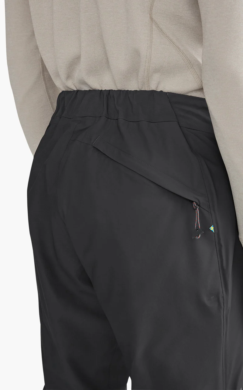 Klättermusen Asynja Lightweight Levitend® Pants Raven - Image 6