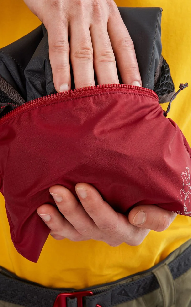 Klättermusen Urur Bag 23L Raven - Image 10
