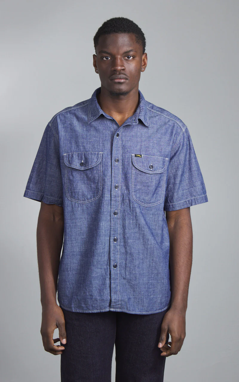 Lee 101 101 Short Sleeve Worker Shirt Rinse Chambray Blue - Image 2