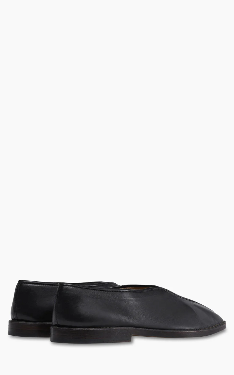 Lemaire Flat Piped Slippers Shiny Nappa Leather Black - Image 4