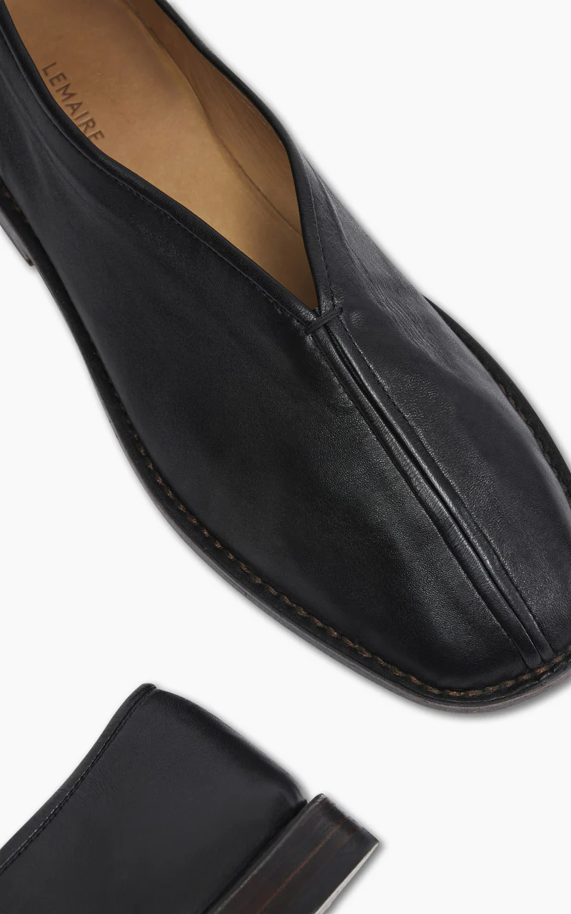 Lemaire Flat Piped Slippers Shiny Nappa Leather Black - Image 6