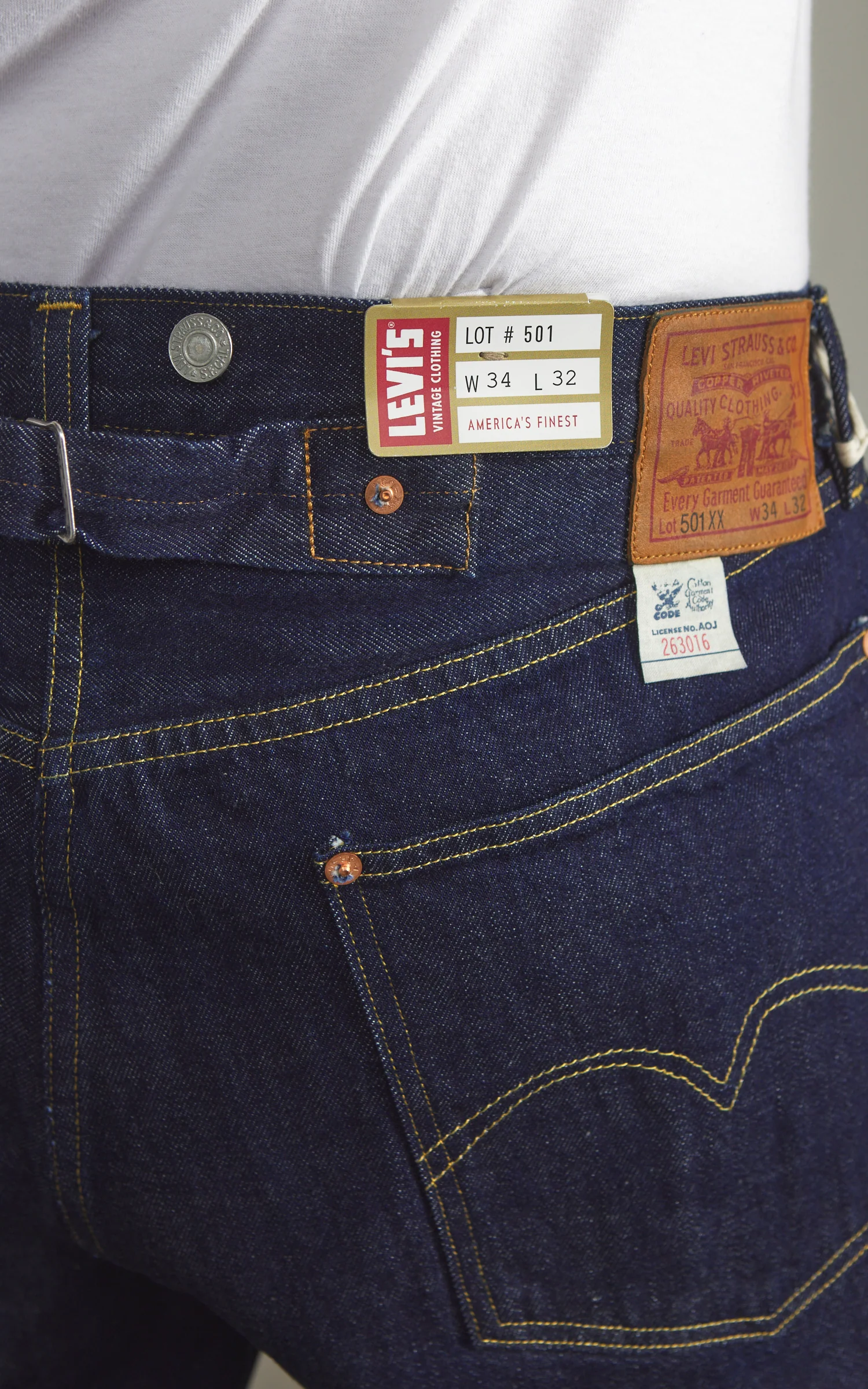 Levi's® Vintage Clothing 1933 501 Jeans One Wash Blue - Image 6