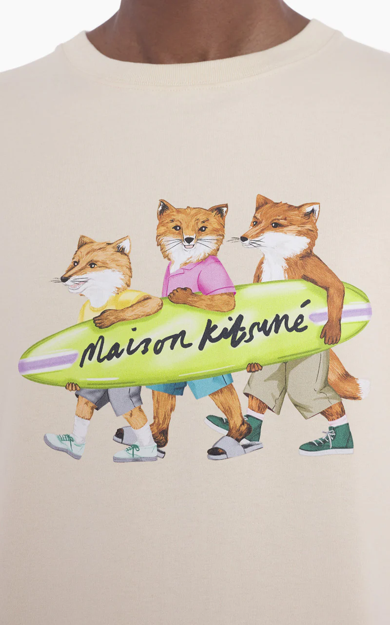 Maison Kitsuné Surfing Foxes Comfort T-Shirt Paper - Image 5