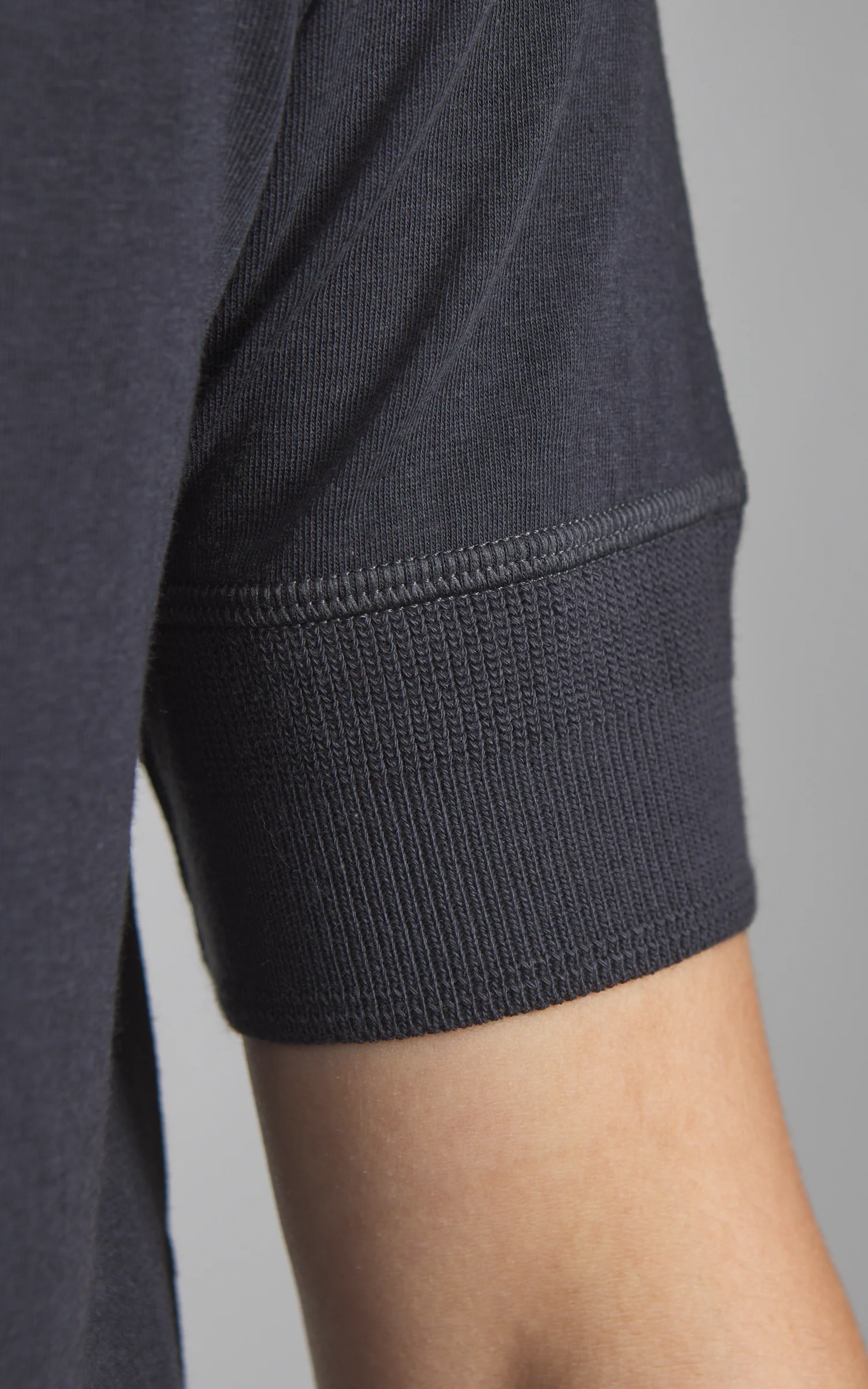 Merz b. Schwanen 103 Loopwheeled Henley Charcoal - Image 6