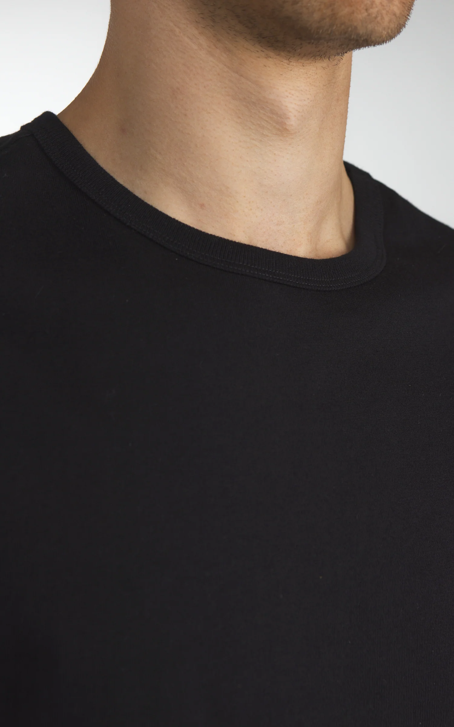 Merz b. Schwanen 2M15 Sturdy Jersey T-Shirt Black - Image 4