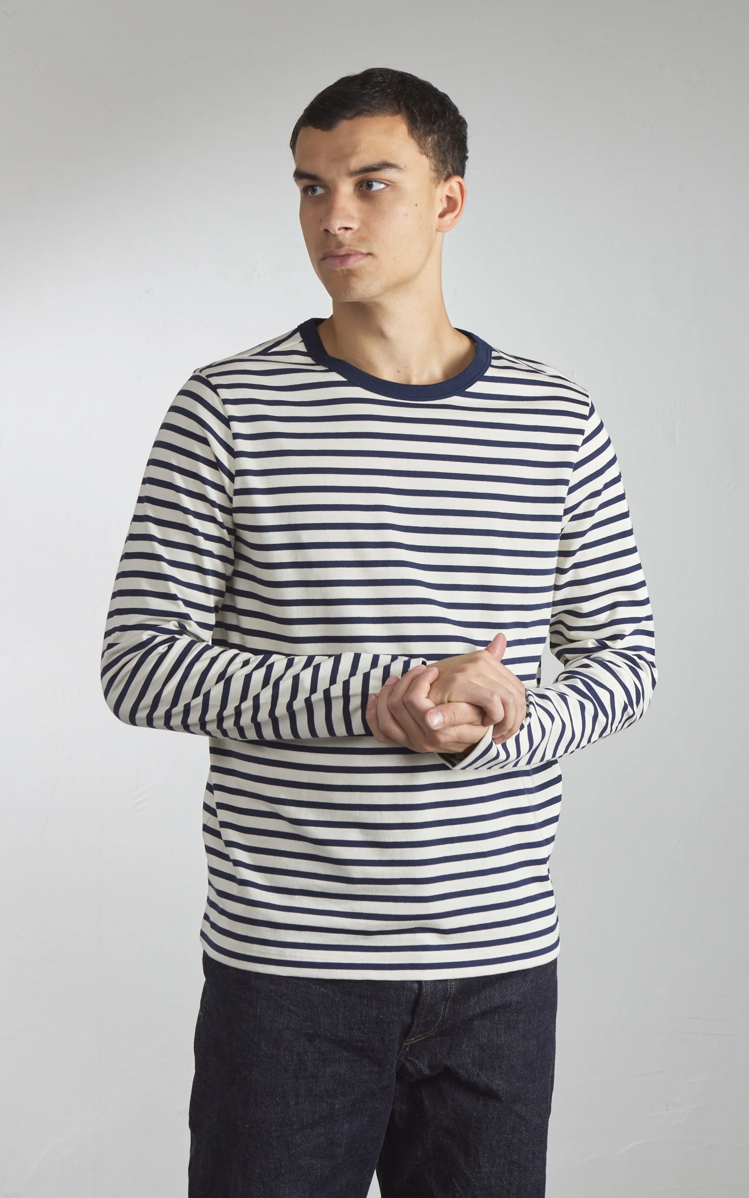 Merz b. Schwanen 2M18 Loopwheeled Longsleeve T-Shirt Ink/Nature - Image 5