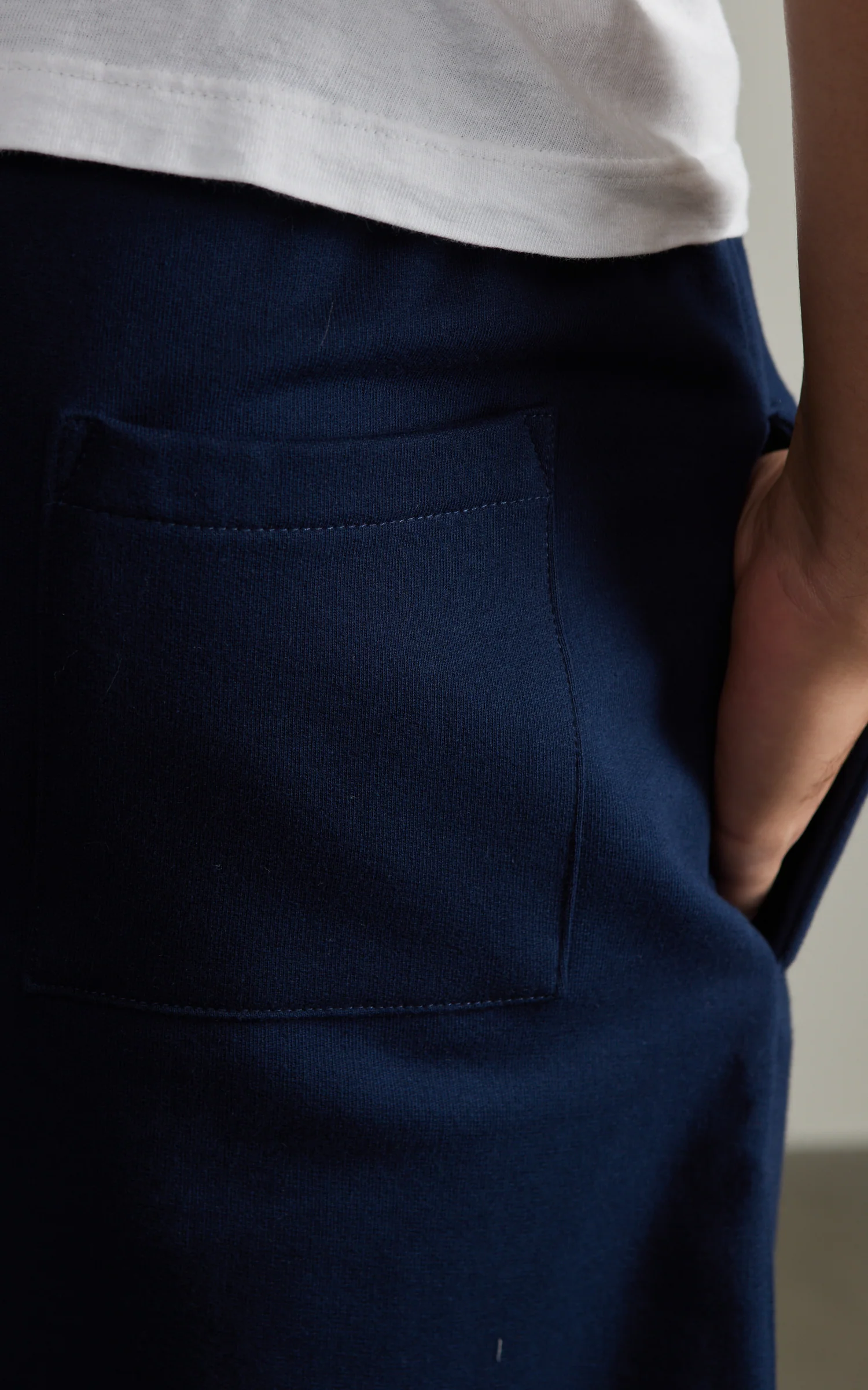 Merz b. Schwanen 356 Sweat Shorts Ink Blue - Image 5