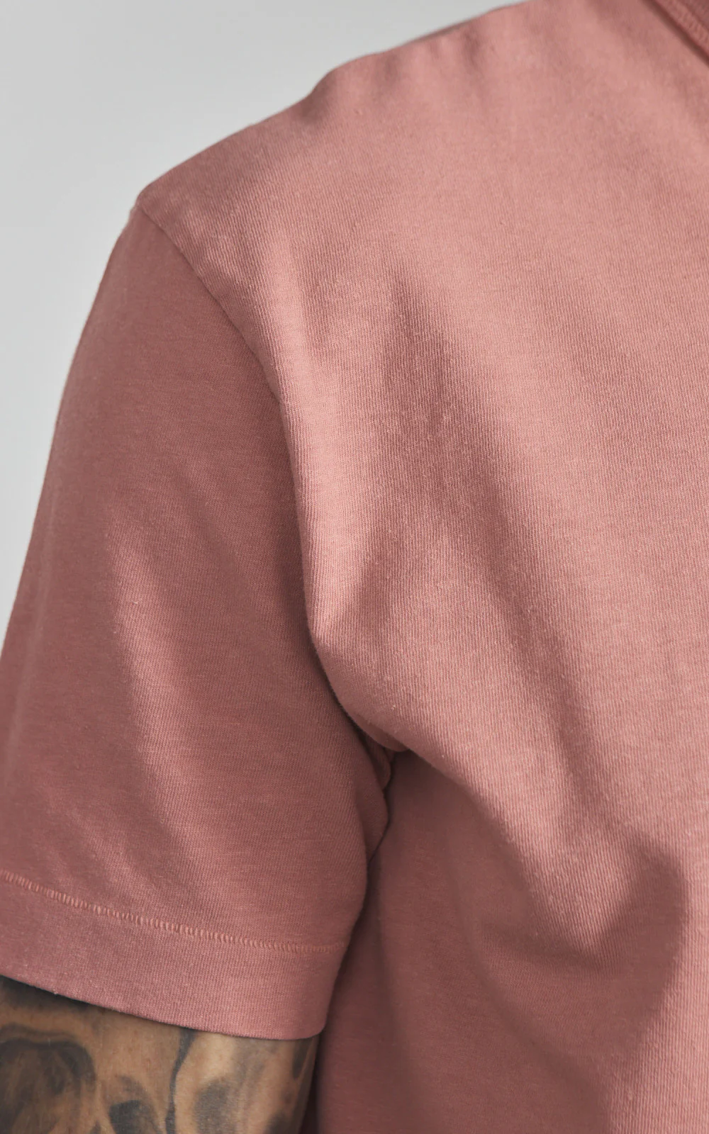 Merz b. Schwanen GHP01 Boxy Oversized T-Shirt Rosewood - Image 5