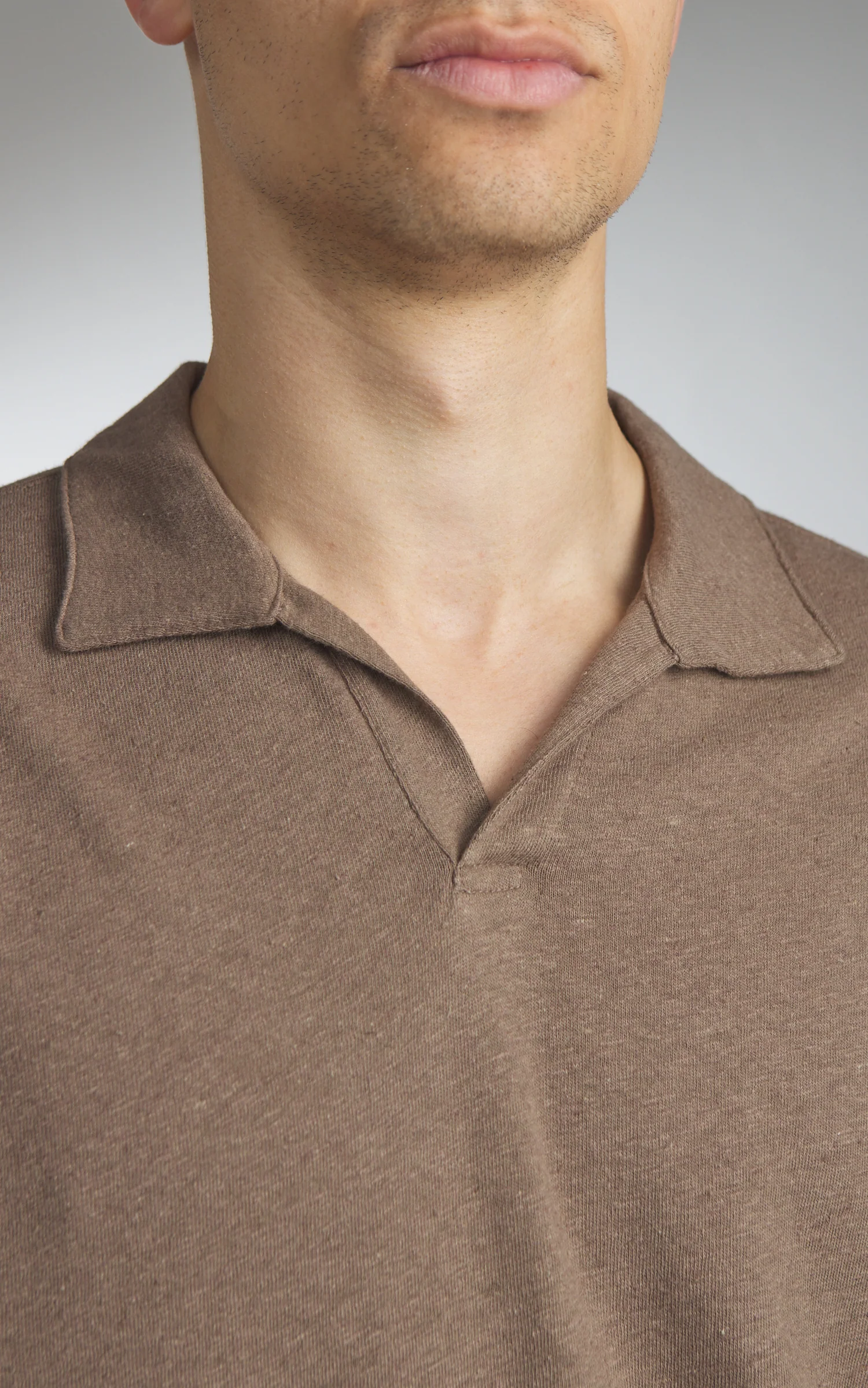 Merz b. Schwanen LINEN02 Polo Shirt Faded Grain - Image 4