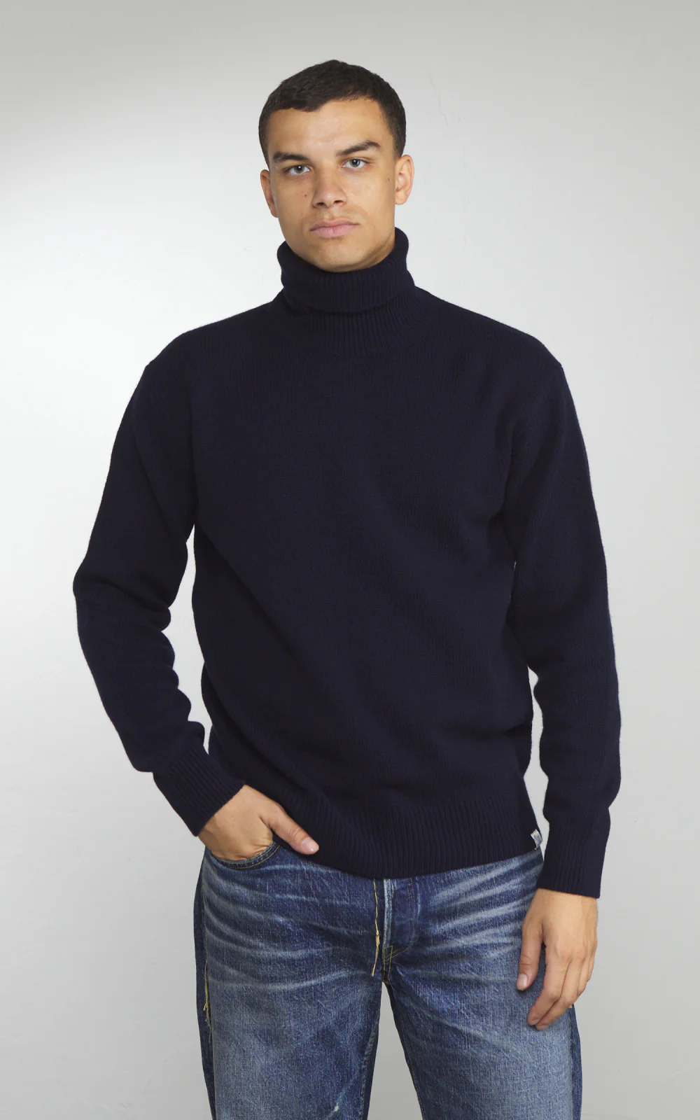 Merz b. Schwanen LOCT01 Roll Neck Pullover Wool Dark Navy - Image 2