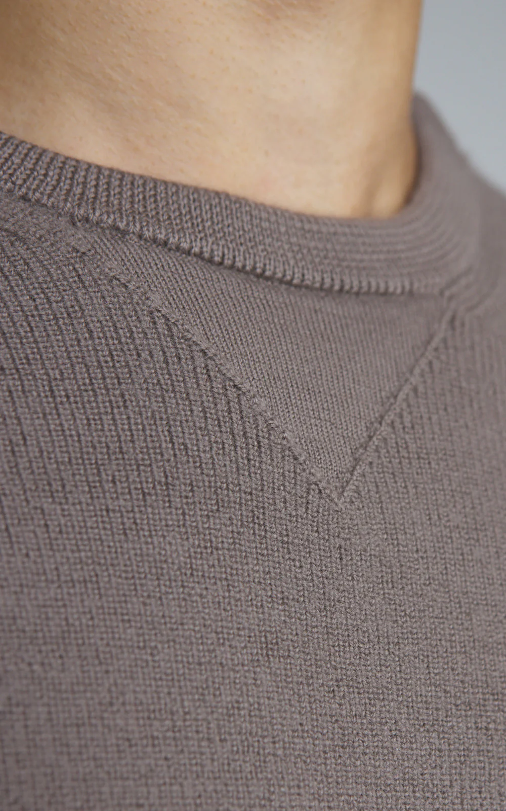 Merz b. Schwanen MWCC01 Classic Crew Merino Pullover Grain - Image 6