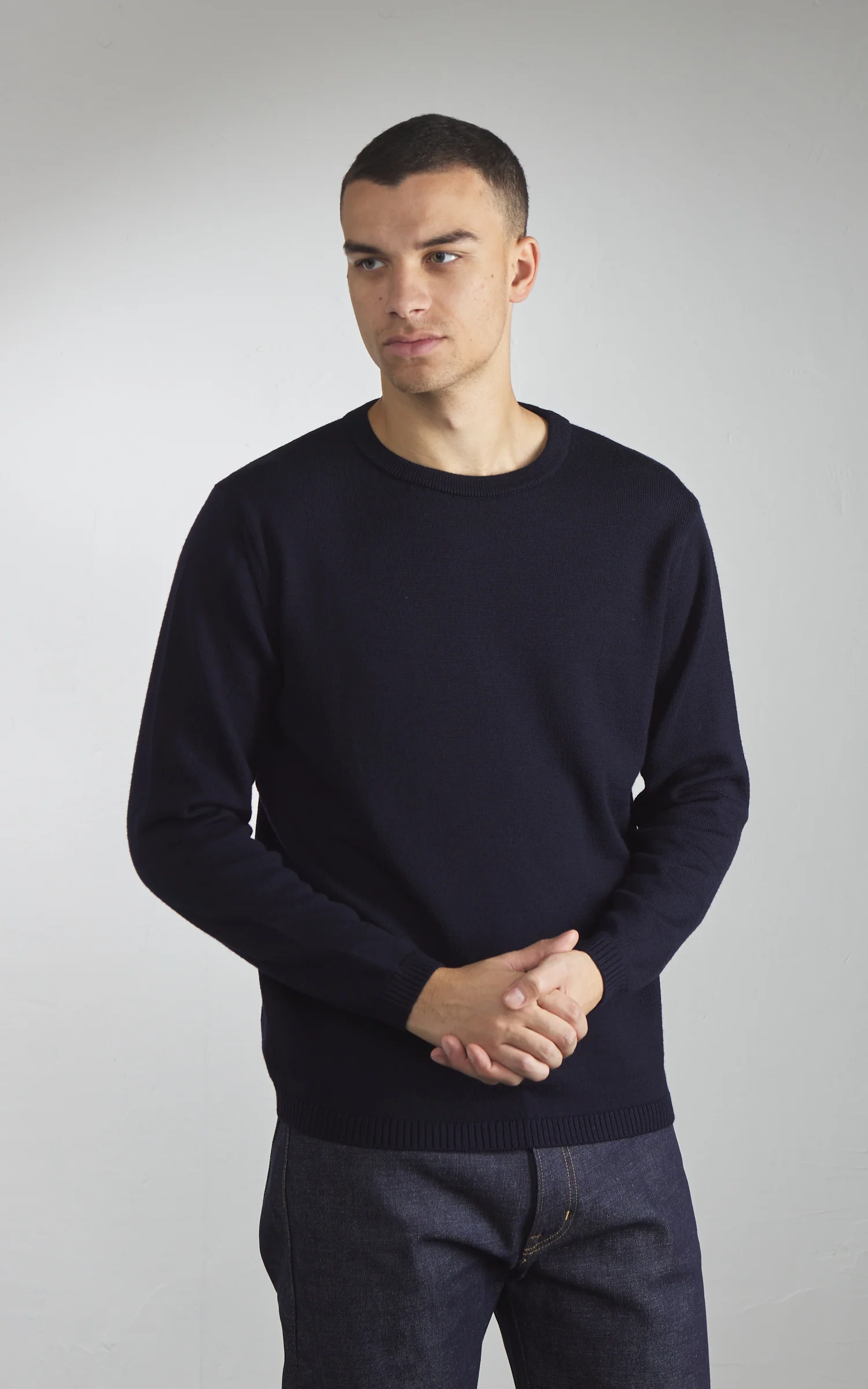 Merz b. Schwanen MWRC01 Classic Crew Merino Wool Pullover Dark Navy - Image 5