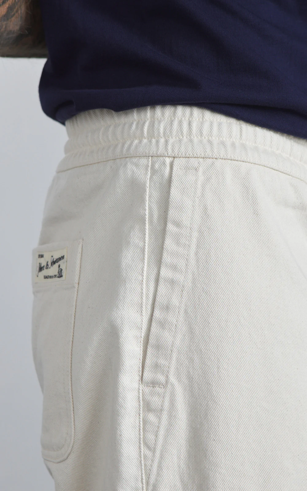 Merz b. Schwanen PANTS05 Broken Twill Drawstring Pants Nature - Image 5