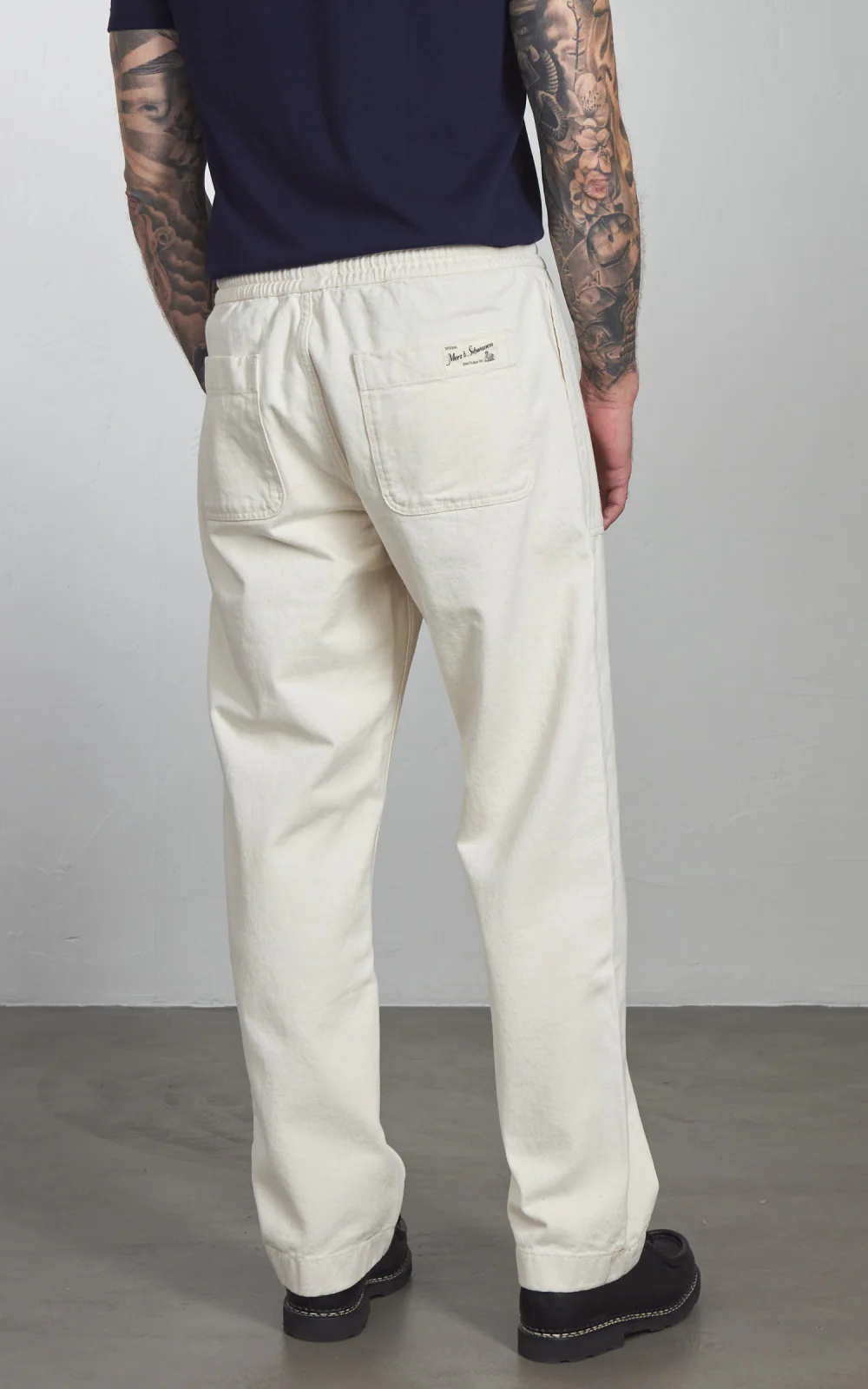 Merz b. Schwanen PANTS05 Broken Twill Drawstring Pants Nature - Image 6